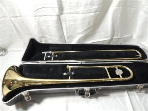 Bundy Brass Trombone In Case