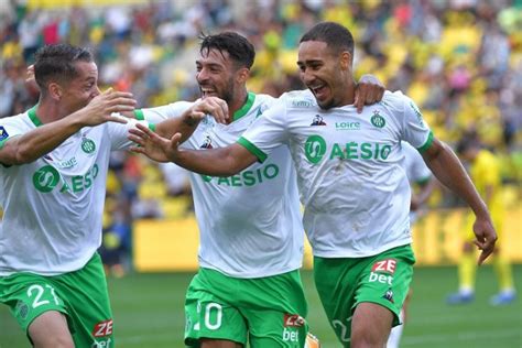 Meski begitu, kemenangan les bleus juga tidak lebih dari satu bola berdasarkan bursa skor. Klasemen Liga Prancis: Saint-Etienne ke puncak lagi, PSG ...