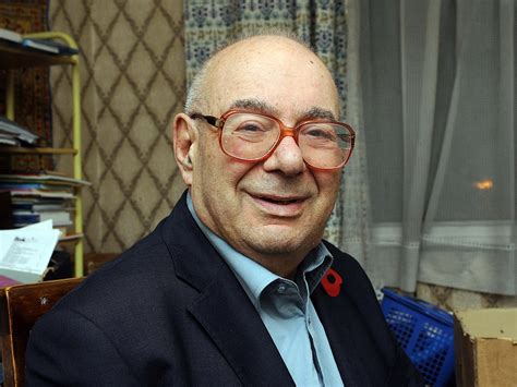 Rabbi Lionel Blue dead: Broadcaster and first openly gay British rabbi ...