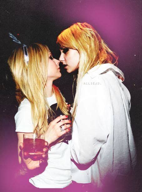 Avril Lavigne And Taylor Momsen Taylor Momsen Taylor Momsen Style Taylor Momsem