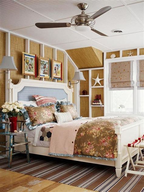 While beach is definitely a theme, you can expand that to something like traditional beach. Get Colorful and Fun Thing with Beach Theme Bedroom ...
