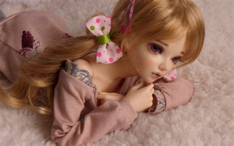 Lovely Doll Blonde Toy Wallpaper X