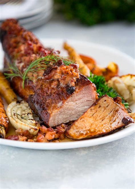 This impressive pork loin roast, garnish. Roasted Pork Loin Filet with Apples and Fennel - Kevin Is ...