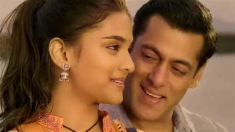 Full Video Awara Dabangg 3 Salman Khansonakshi Ssaiee M Salman Ali Muskaan Sajid