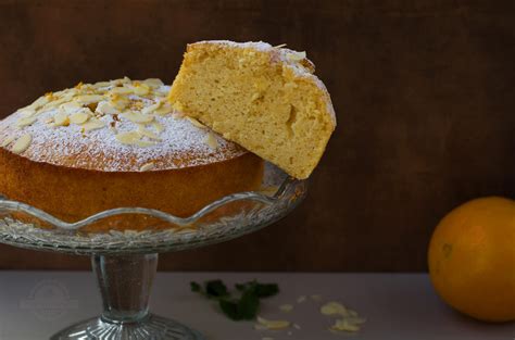 El dulce por excelencia de las fiestas de huesca fue ideado por vicente ascaso y antonio oliván en 1970. Pastel de Naranja y Almendras - ¿Cómo se hace?
