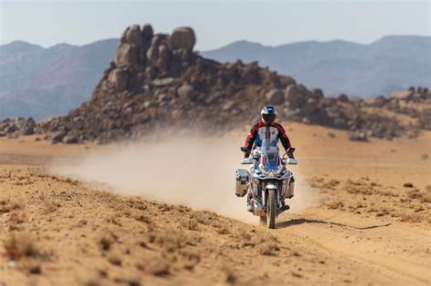 We gladly attended to see exactly how the 2020 africa twin is an improvement on the last crf1000l model. Honda Africa Twin Adventure Sports 2020 - MotoPlus.ca