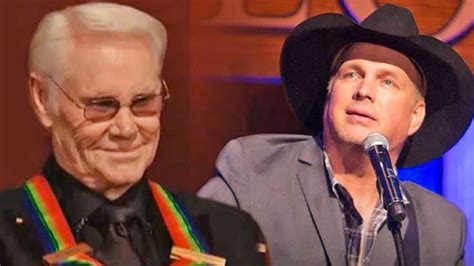 garth brooks pays tribute to george jones with incredible medley of his biggest hits
