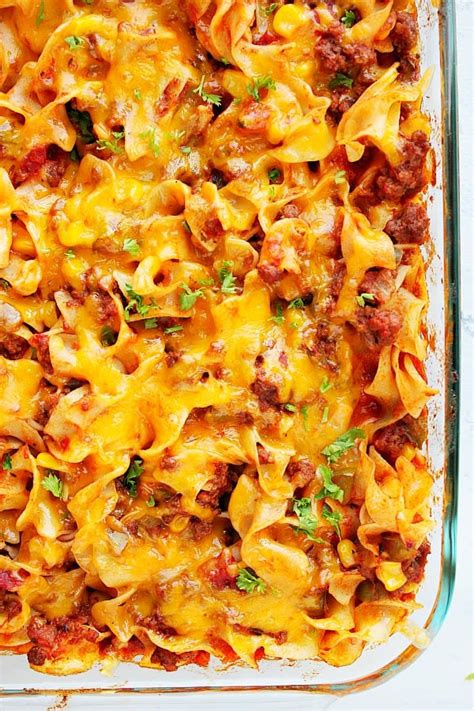 We used egg noodles in the casserole, but spaghetti or similar pasta could be used as well. Pin by MTK on Recipes: Beef in 2020 (With images) | Beef noodle casserole, Beef and noodles ...