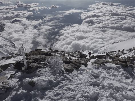 Cala cimenti è morto questo pomeriggio insieme all'amico patrick negro, dopo essere stato travolto da una valanga a è morto tra le sue montagne carlalberto cimenti detto cala, il noto alpinista e. Cala Cimenti, il racconto: "Ho sciato il Nanga, è stato bellissimo" - Montagna.TV