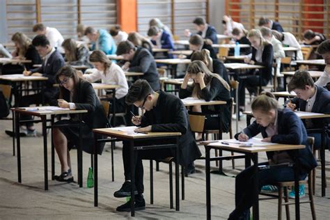 Część ogólna informatora w językach mniejszości narodowych, języku mniejszości etnicznej i języku regionalnym Znamy termin egzaminu ósmoklasisty 2019. Egzaminy na ...