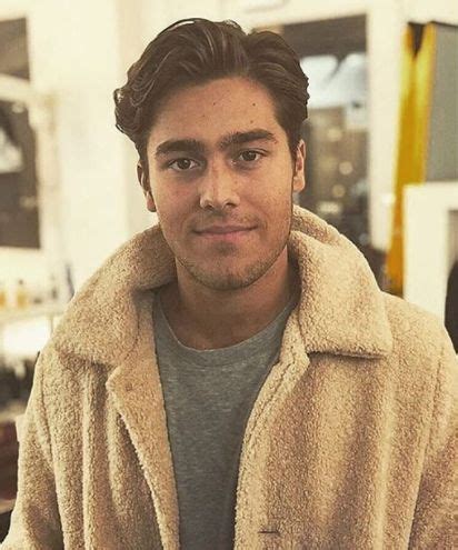 Swedish singer and actor who released fall in love, his first single, in october of 2015. Image result for benjamin ingrosso | Hot, Felix