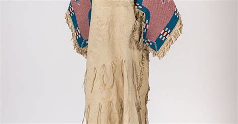 lakota sioux ceremonial robe late 19th century pomona college collection wear traditional