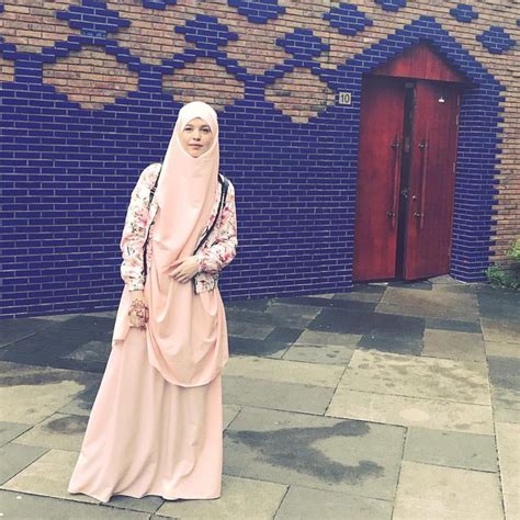 pin by mohammad aahil on my hijaab beautiful muslim women hijab fashion muslim hijab