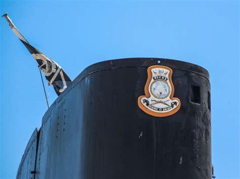 A photo tour of the Oberon-class HMAS Ovens submarine (pictures) | Submarine pictures, Submarine ...