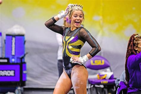 Lsu’s Olivia Dunne Becomes ‘sports Illustrated’ Swimsuit Model