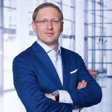 Do you like this video? Robert Hörster - Finance & Accouting - FOM Fachhochschule ...