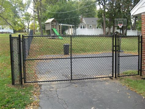 Fencing Chain Link Fencing In Illinois Chain Link Gate Installation