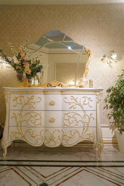 Details Make The Difference In Baroque Rococo Style Furniture
