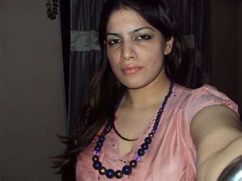 Hot Pakistani Stories Hot Pakistani Women Elite Pakistani Sex Girl Rahima Khan