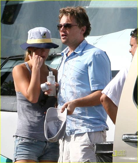 Leonardo Dicaprio And Bar Refaeli Meet In Mexico Photo 1470981