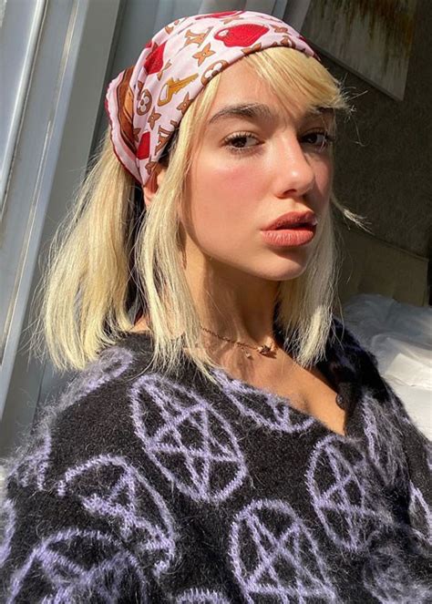The waves just takes this look to a whole new level! Dua Lipa Just Dyed Her Hair Pink In Quarantine | BEAUTY/crew