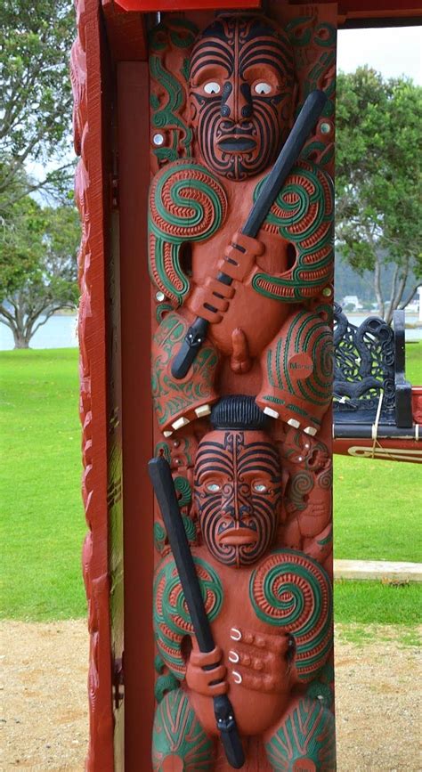 New Zealand Waitangi Treaty Grounds Extensive Maori Wood Carvings