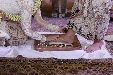 Check spelling or type a new query. Pernikahan Adat Sunda Bernuansa Alam | Pernikahan ...