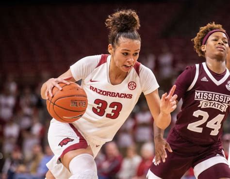 Paige bueckers season high & record breaking night not enough versus chelsea dungee & #19 arkansas. HawgBeat - Chelsea Dungee earns All-SEC honors from AP, coaches