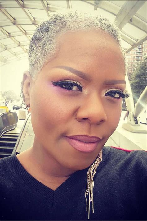 Dare to go bare with your hair. Latest Black Woman Hairstyle Trend: Slaying Gray Hair!