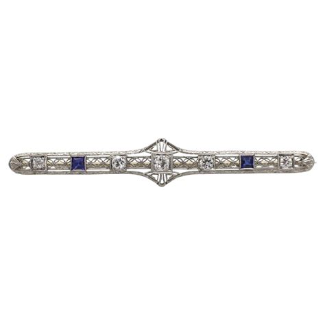 Art Deco 18 Karat White Gold Natural Diamond And Sapphire Filigree Bar