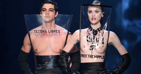 Con El Mensaje Free The Nipple Y Modelos Fumando Jean Paul Gaultier Present Su Colecci N M S