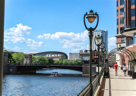 In today's video, we will talk about the new milwaukee tool 2020. Where to eat, drink, and stay near Milwaukee Convention ...