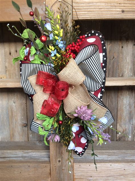25 Outstandingly Cute Handmade Valentines Wreath Designs