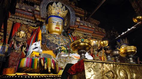 Gambar Karnaval Agama Tempat Beribadah Tibet Candi Biara Budha Tradisi Candi Hindu