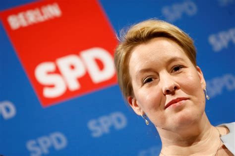 Mai 1978 in frankfurt (oder) als franziska süllke) ist eine deutsche politikerin (spd). Giffey: Ehemann zahlte nach Betrugsvorwürfen Schaden ...