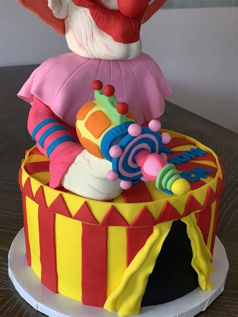 Killer Klowns From Outer Space Cake Decorated Cake By Cakesdecor