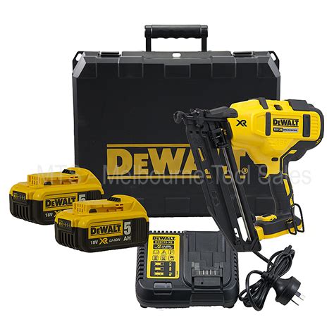 When using your cordless dewalt nailer you will be able to work on the move, quickly and efficiently, with confidence in a brand you trust. Dewalt 18v / 20v Xr Brushless 16 Ga Fixing Nail Gun Kit 20 ...