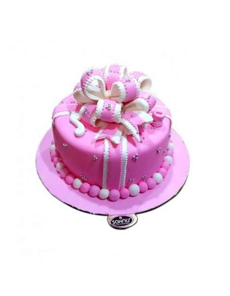 Glamorous Fondant Cake Sahnis Bakery 22 Number Phatak Bhupindra