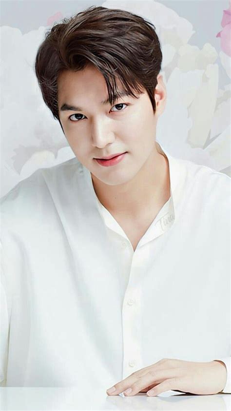Once trained, lee landed small roles in several television dramas. 💖 Lee Min Ho 💖 di 2020