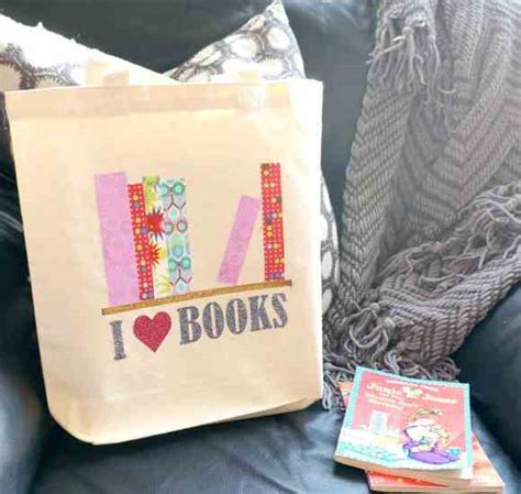 10 Easy And Cute Diy Ts For Book Lovers
