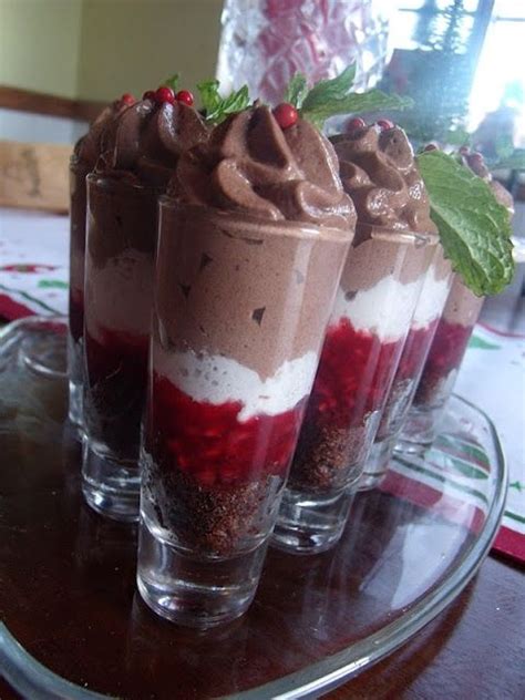 Goxua (basque cream dessert)la cocina de babel. Christmas Eve dessert | PaPeRpLaTeS | Desserts, Sweet ...