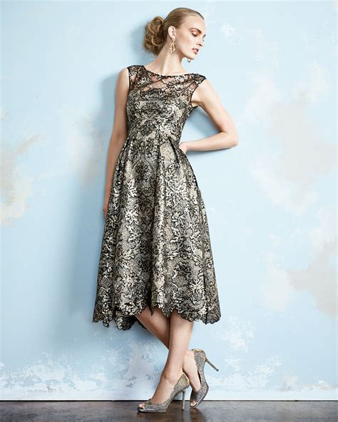 Kay Unger New York Sleeveless Lace Tea Length Cocktail Dress