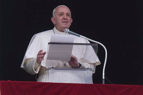Papa Francisco El Papa Reduce El Sueldo Del Personal Del Vaticano