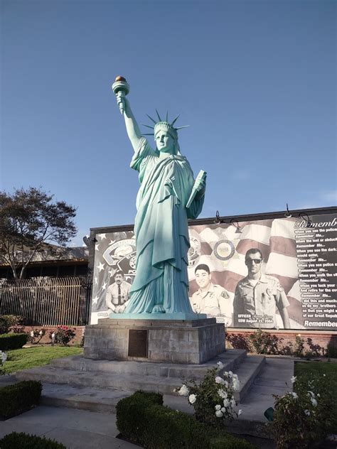 Statue Of Liberty Replica El Monte California Top Brunch Spots