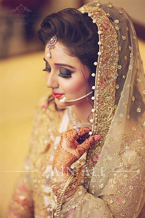 Pin By Harsh Valani On Dulhanniyah Pakistani Bridal Makeup Bridal