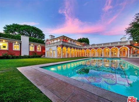 Neymar house in beverly hills has a tennis court, a cinema which can accommodate 14 guests, a jacuzzi, a swimming pool and up to 12 bathrooms. $29 Million Mediterranean Mansion In Beverly Hills, CA ...