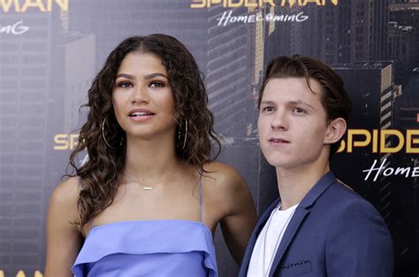 Zendaya En Couple Avec Tom Holland De Spider Man La Preuve En Images