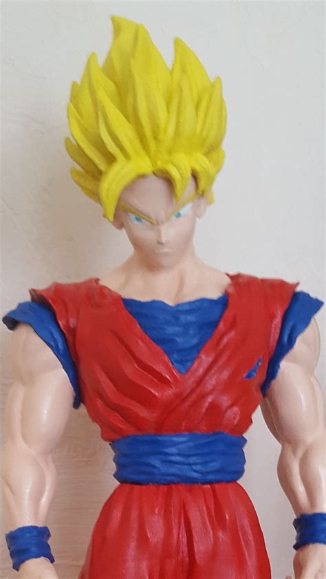 Broly continued to occupy the number 1 spot, adding another 10,291 copies. 3D printing Goku Dragon ball z 3d print • made with alfawise u20 ・ Cults