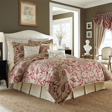 This luxurious red comforter set by amazonbasics comes in three different sizes, king, queen/full, and twin. Avery by Croscill Home Fashions - BeddingSuperStore.com