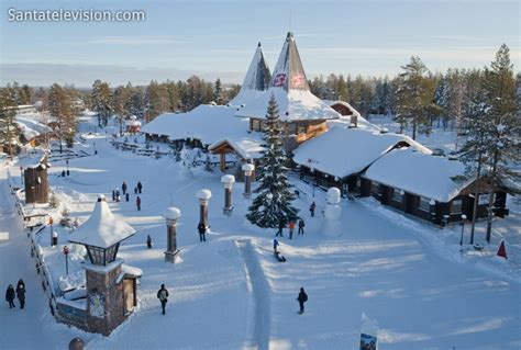 Photo Santa Claus Village At Arctic Circle In Rovaniemi In Lapland